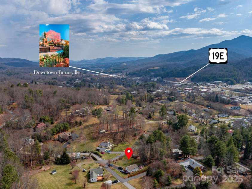 105 Byrd Street, Burnsville, NC 28714.  MLS# CAR4113495, YatesRealty ID 1095. 