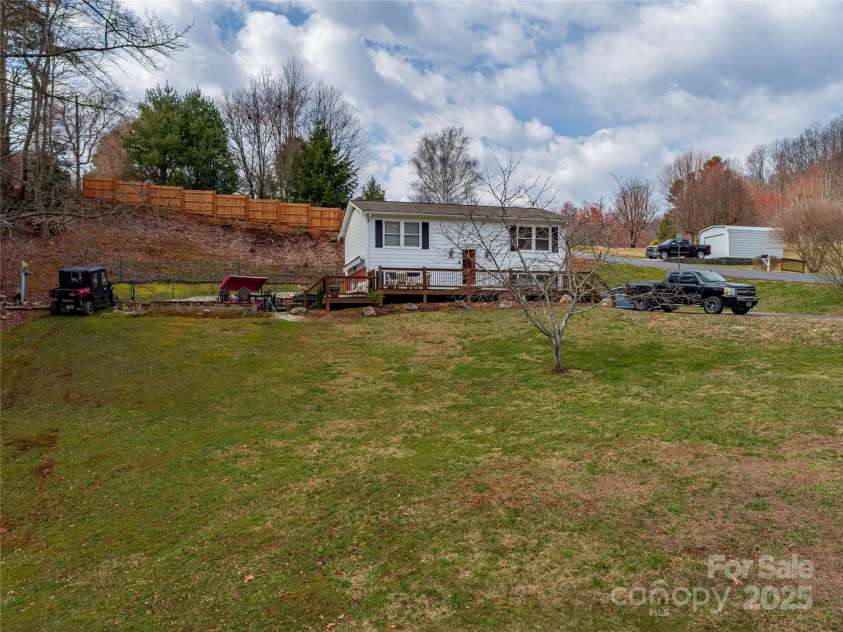 105 Byrd Street, Burnsville, NC 28714.  MLS# CAR4113495, YatesRealty ID 1095. 