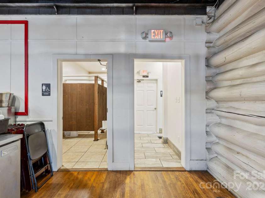 1196 Country Club Road, Brevard, NC 28712.  MLS# CAR4309337, YatesRealty ID 1095. 