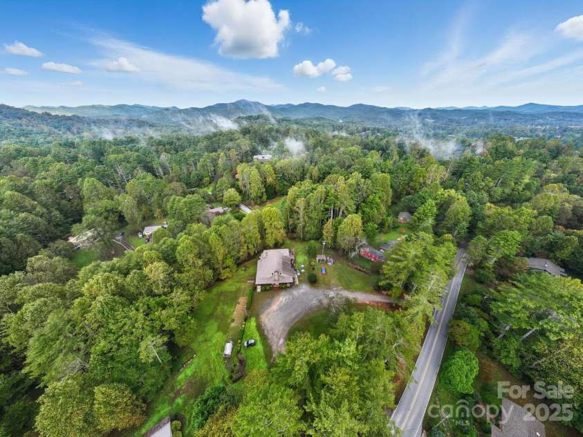 1196 Country Club Road, Brevard, NC 28712.  MLS# CAR4309337, YatesRealty ID 1095. 