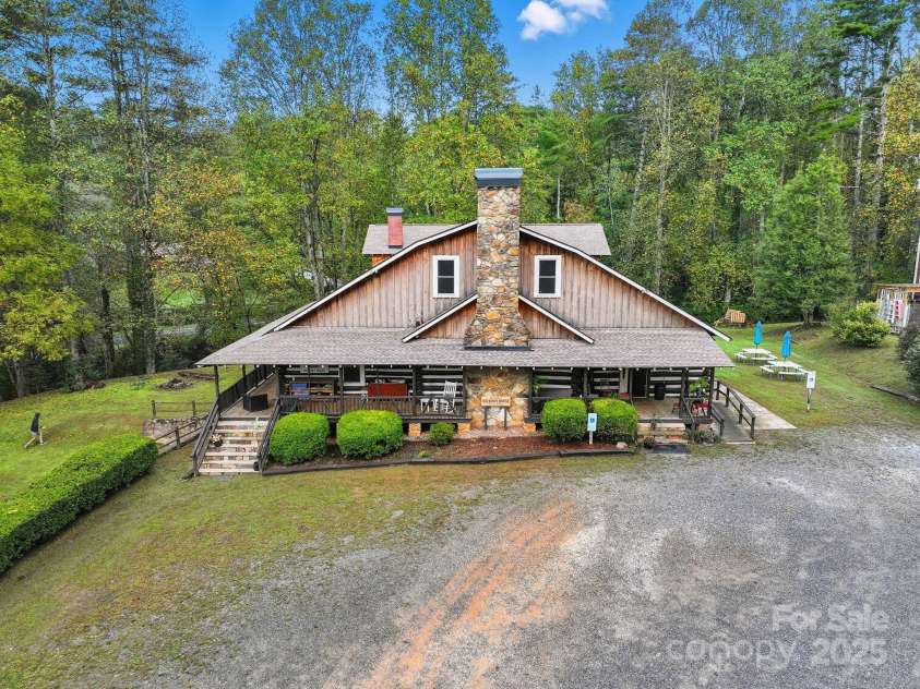1196 Country Club Road, Brevard, NC 28712.  MLS# CAR4309337, YatesRealty ID 1095. 