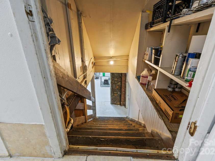 1196 Country Club Road, Brevard, NC 28712.  MLS# CAR4309337, YatesRealty ID 1095. 