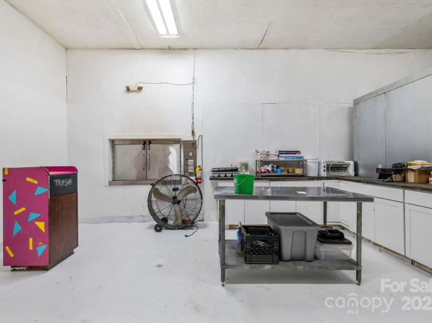 1196 Country Club Road, Brevard, NC 28712.  MLS# CAR4309337, YatesRealty ID 1095. 