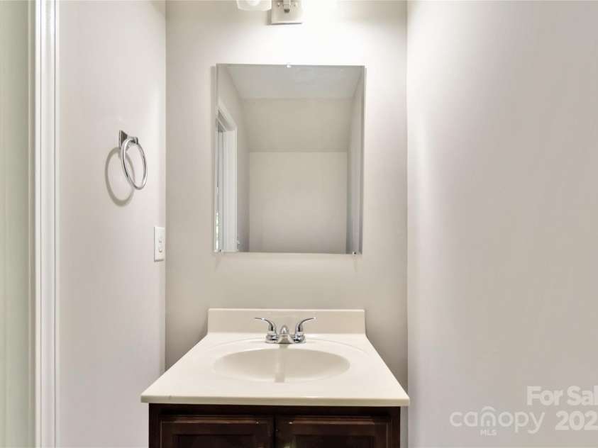 2557 Mulberry Pond Drive, Charlotte, NC 28208.  MLS# CAR4294608, YatesRealty ID 1095. 