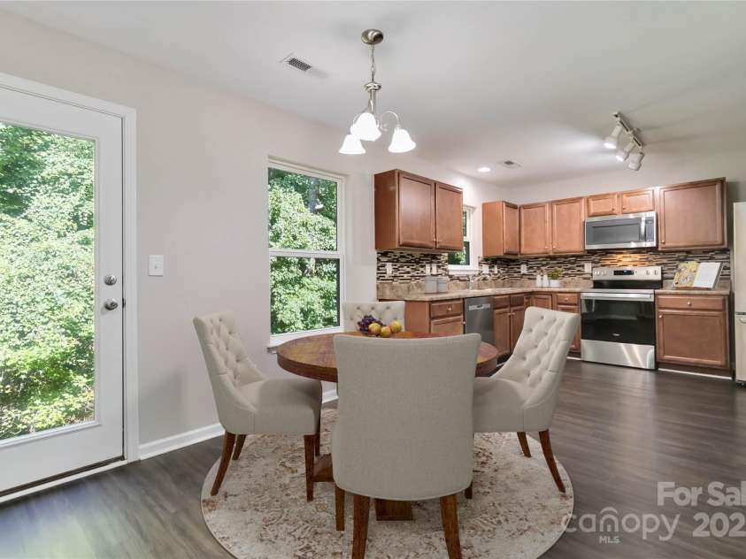 2557 Mulberry Pond Drive, Charlotte, NC 28208.  MLS# CAR4294608, YatesRealty ID 1095. Virtually Staged