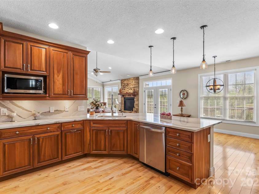 26 Willie Lane, Weaverville, NC 28787.  MLS# CAR4251588, YatesRealty ID 10950. 