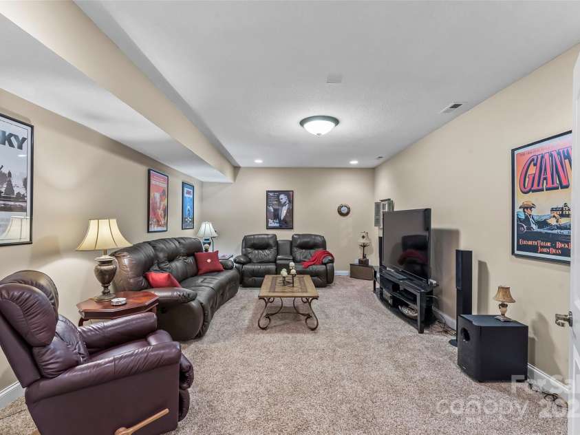 26 Willie Lane, Weaverville, NC 28787.  MLS# CAR4251588, YatesRealty ID 10950. 