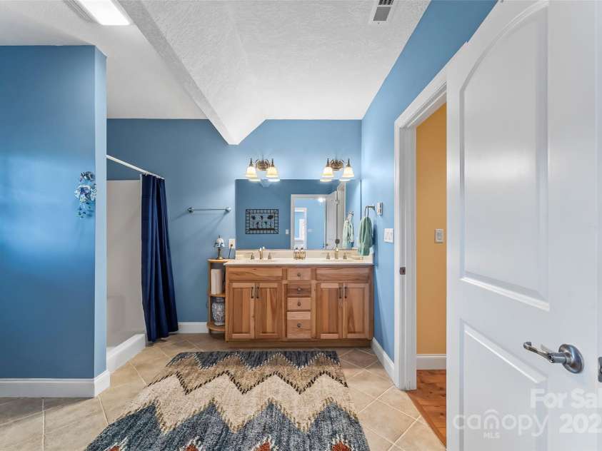 26 Willie Lane, Weaverville, NC 28787.  MLS# CAR4251588, YatesRealty ID 10950. 