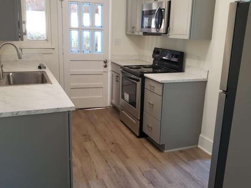 1905 Russell Avenue, Charlotte, NC 28216.  MLS# CAR4364247, YatesRealty ID 10951. 