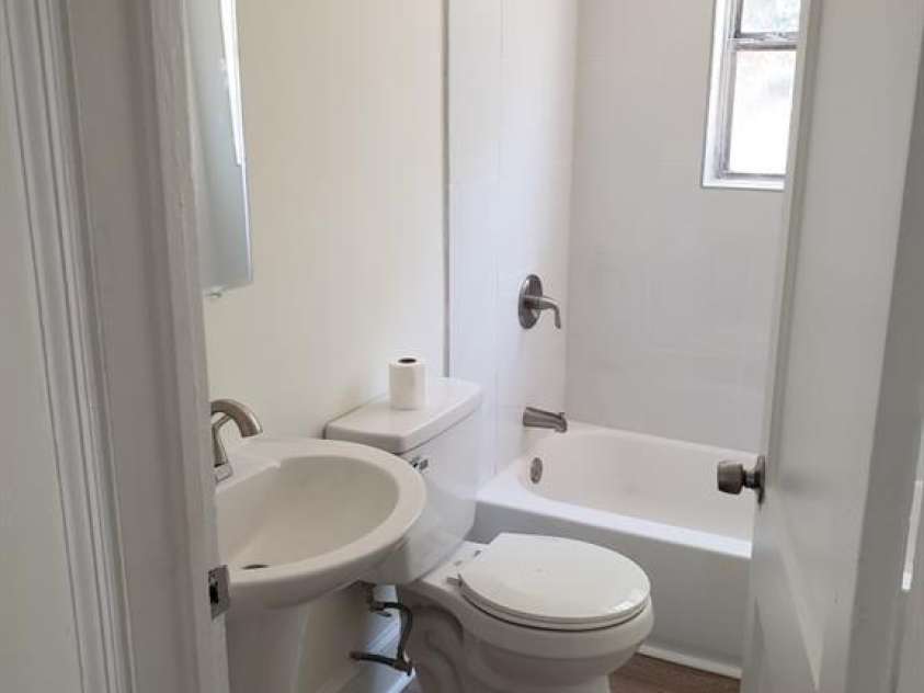 1905 Russell Avenue, Charlotte, NC 28216.  MLS# CAR4364247, YatesRealty ID 10951. 