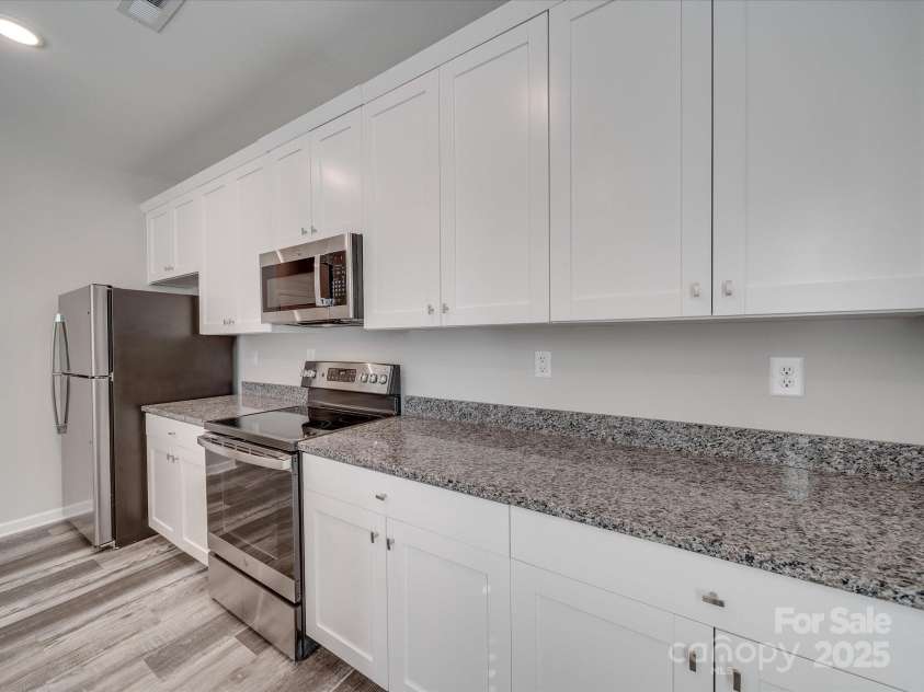 113 Fosters Glen Place, Mooresville, NC 28115.  MLS# CAR4244713, YatesRealty ID 10952. 