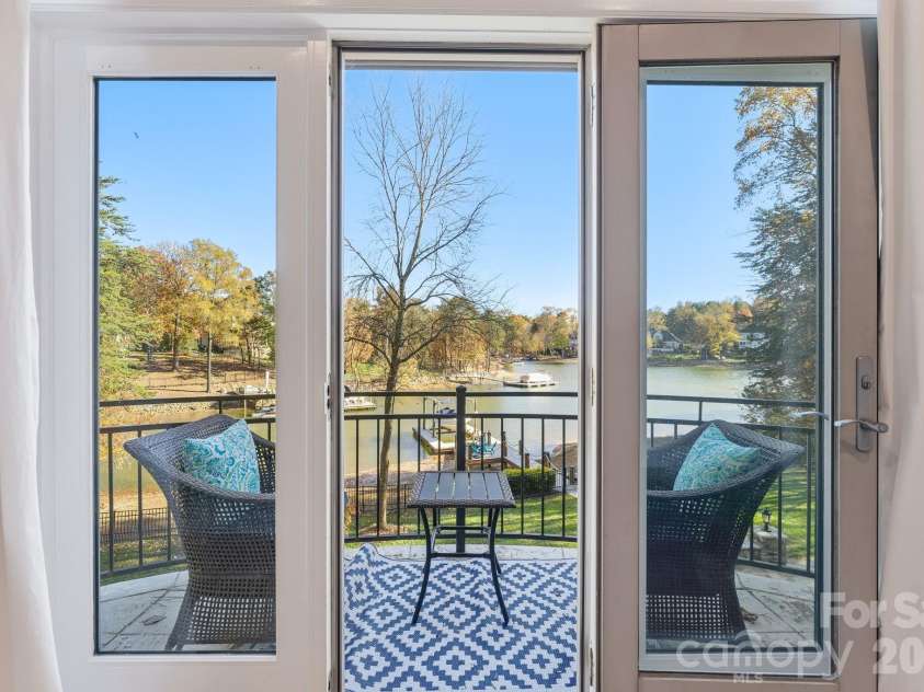 128 Brownstone Drive, Mooresville, NC 28117.  MLS# CAR4364969, YatesRealty ID 10952. 
