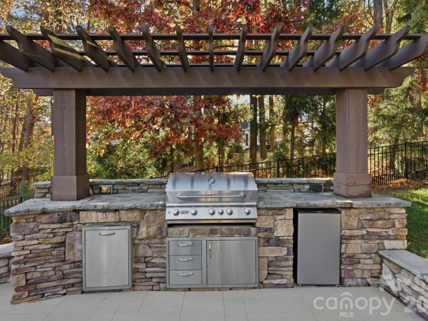 128 Brownstone Drive, Mooresville, NC 28117.  MLS# CAR4364969, YatesRealty ID 10952. 