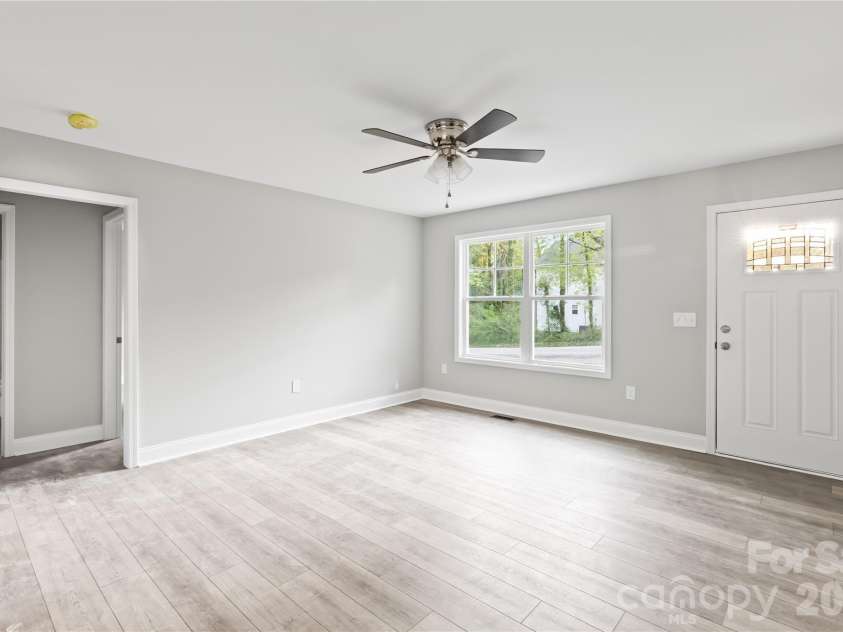 1237 Haywood Avenue, Kannapolis, NC 28081.  MLS# CAR4369130, YatesRealty ID 10953. 