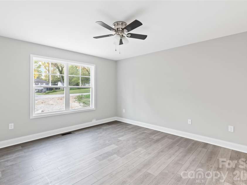 1237 Haywood Avenue, Kannapolis, NC 28081.  MLS# CAR4369130, YatesRealty ID 10953. 