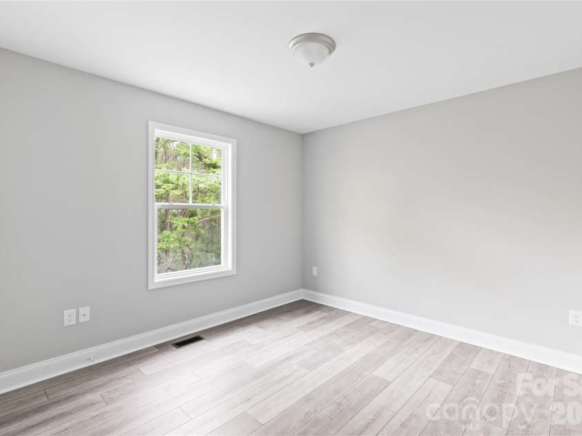 1237 Haywood Avenue, Kannapolis, NC 28081.  MLS# CAR4369130, YatesRealty ID 10953. 