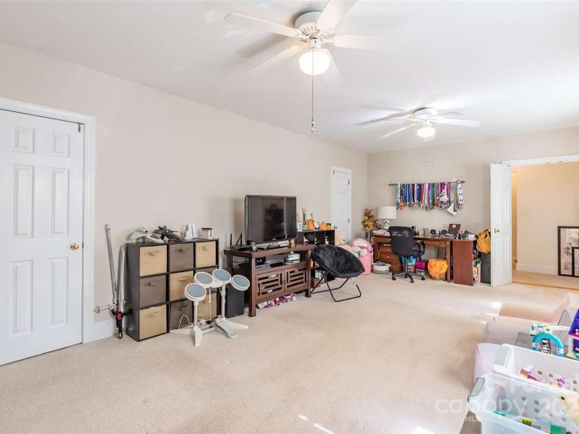 2166 Potpourri Point, Rock Hill, SC 29732.  MLS# CAR4245193, YatesRealty ID 10953. 