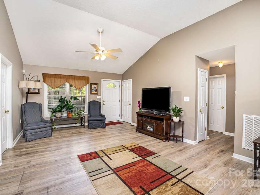 215 Raleigh Street, Concord, NC 28027.  MLS# CAR4246401, YatesRealty ID 10955. 