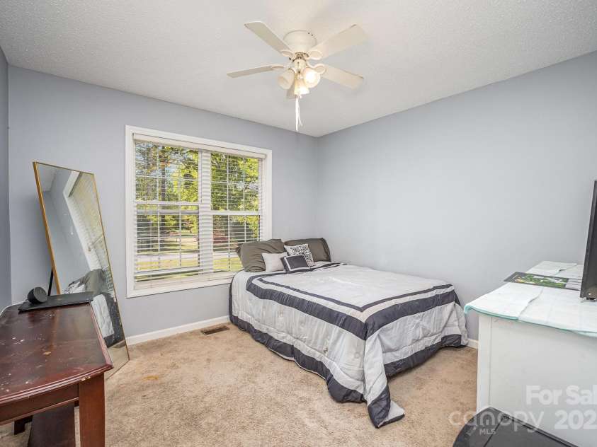 215 Raleigh Street, Concord, NC 28027.  MLS# CAR4246401, YatesRealty ID 10955. 