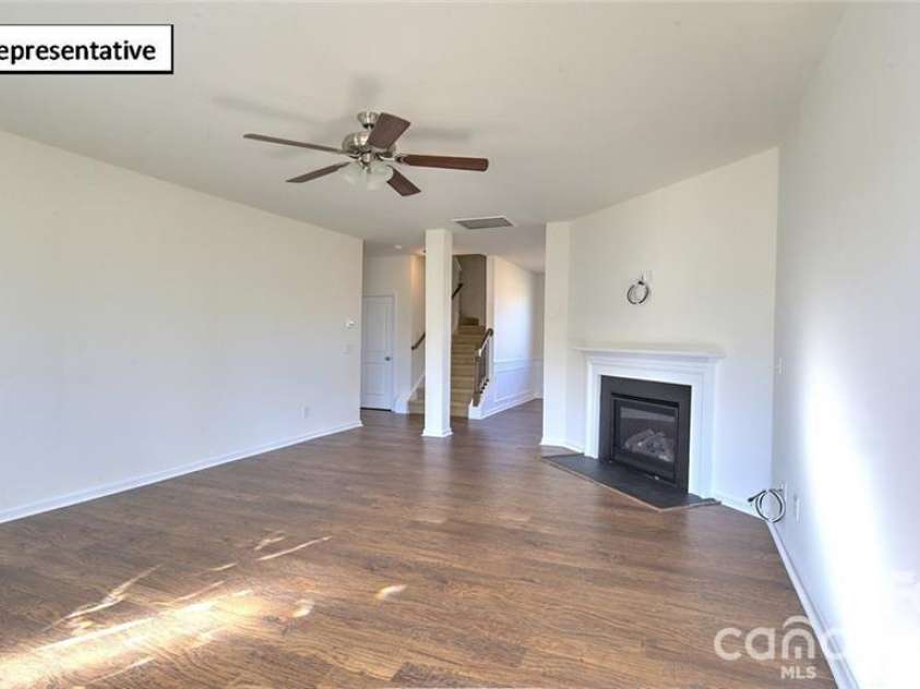 3133 Platinum Pointe Drive, Charlotte, NC 28227.  MLS# CAR4367510, YatesRealty ID 10955. 