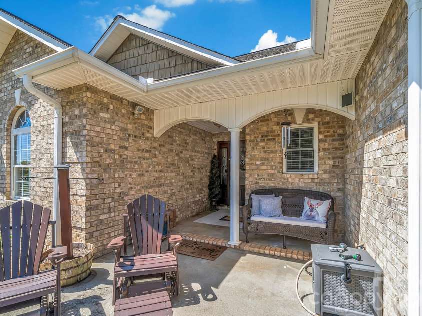5507 Land Harbour Drive, Granite Falls, NC 28630.  MLS# CAR4369184, YatesRealty ID 10957. 