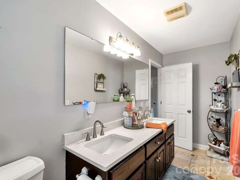 5507 Land Harbour Drive, Granite Falls, NC 28630.  MLS# CAR4369184, YatesRealty ID 10957. 
