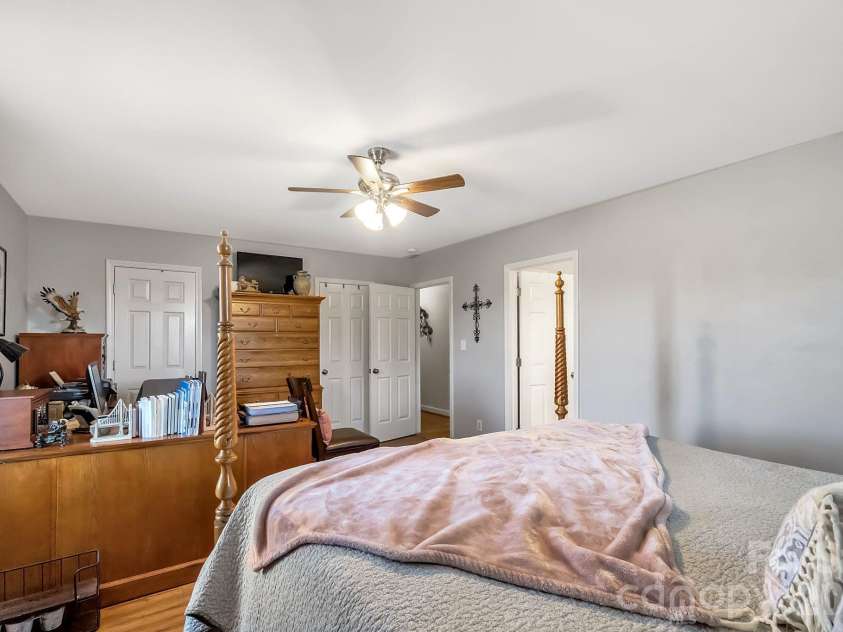 5507 Land Harbour Drive, Granite Falls, NC 28630.  MLS# CAR4410316, YatesRealty ID 10957. 