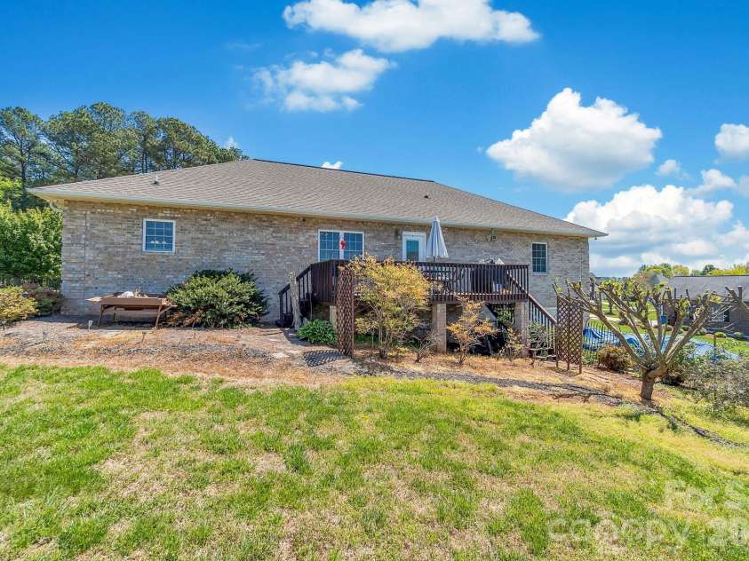 5507 Land Harbour Drive, Granite Falls, NC 28630.  MLS# CAR4410316, YatesRealty ID 10957. 
