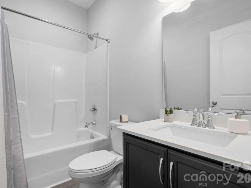 4903 Rio De Luna None, Hickory, NC 28601.  MLS# CAR4367865, YatesRealty ID 10958. 