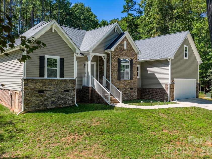 4903 Rio De Luna None, Hickory, NC 28601.  MLS# CAR4367865, YatesRealty ID 10958. 