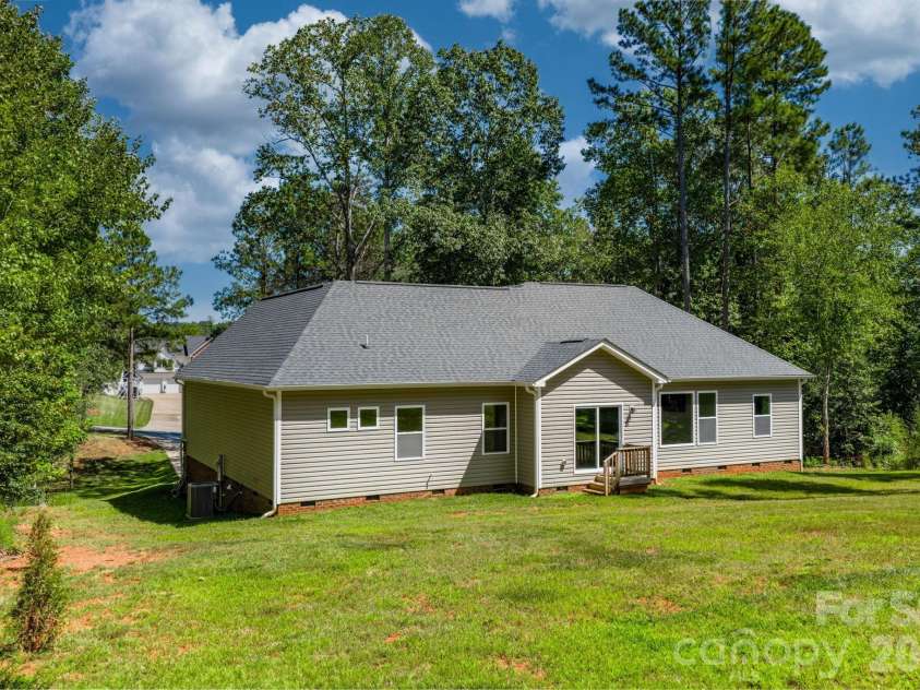 4903 Rio De Luna None, Hickory, NC 28601.  MLS# CAR4367865, YatesRealty ID 10958. 