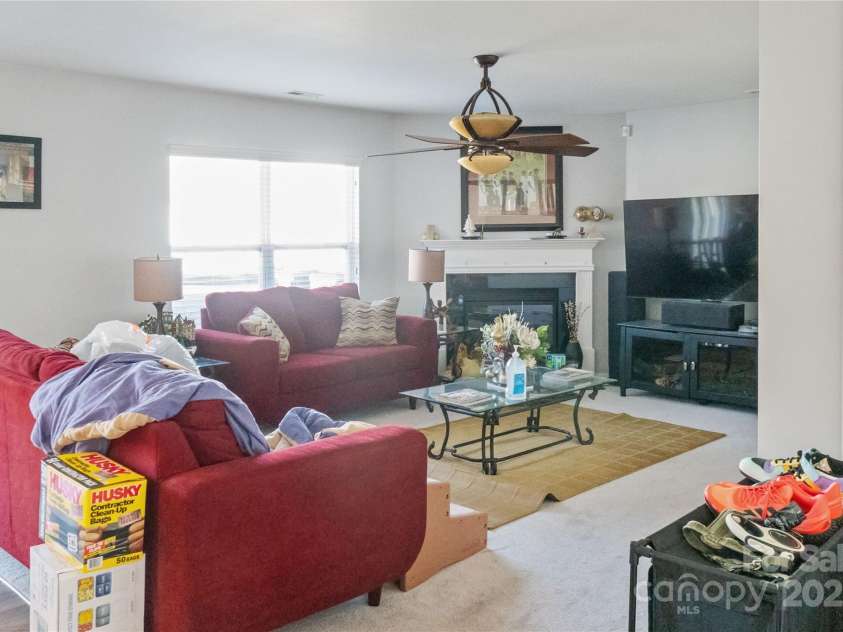4716 Meadowfield Road, Charlotte, NC 28215.  MLS# CAR4222549, YatesRealty ID 1096. 