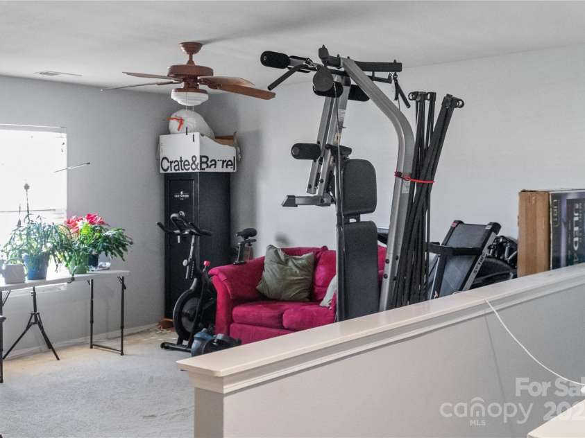 4716 Meadowfield Road, Charlotte, NC 28215.  MLS# CAR4222549, YatesRealty ID 1096. 