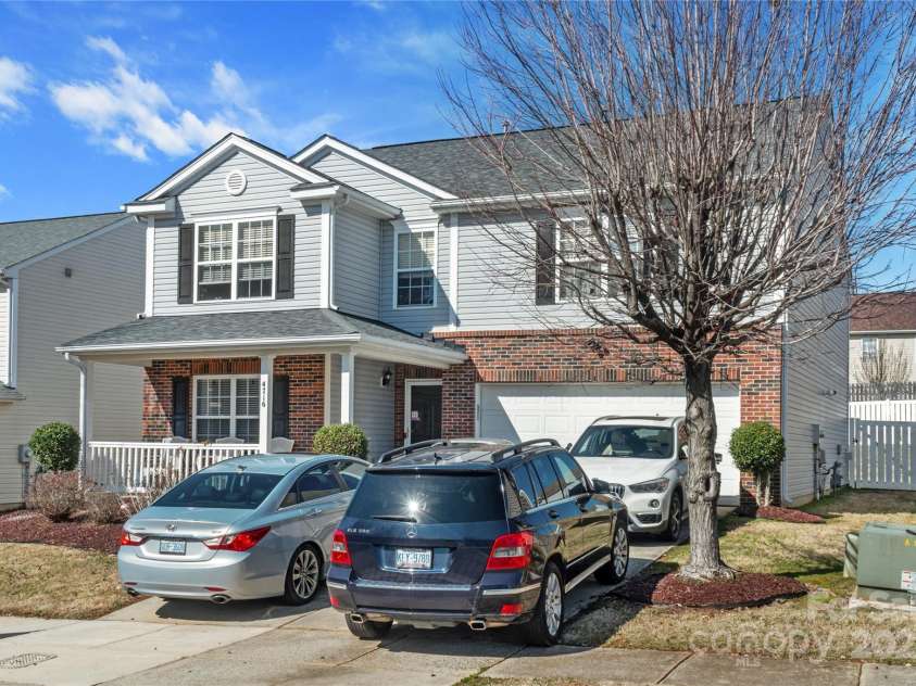 4716 Meadowfield Road, Charlotte, NC 28215.  MLS# CAR4222549, YatesRealty ID 1096. 