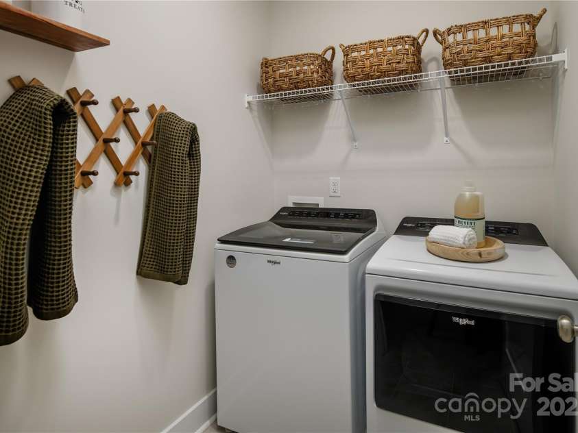 9413 Munsing Drive, Charlotte, NC 28269.  MLS# CAR4319098, YatesRealty ID 1096. Photo not representative of home for sale. Photo is of model home, Wylie Elite floor plan.