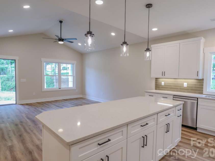 156 Oakdale Drive, Morganton, NC 28655.  MLS# CAR4368675, YatesRealty ID 10960. 