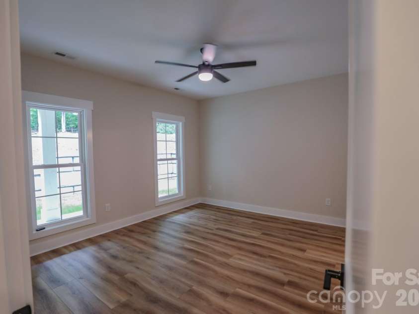 156 Oakdale Drive, Morganton, NC 28655.  MLS# CAR4368675, YatesRealty ID 10960. 