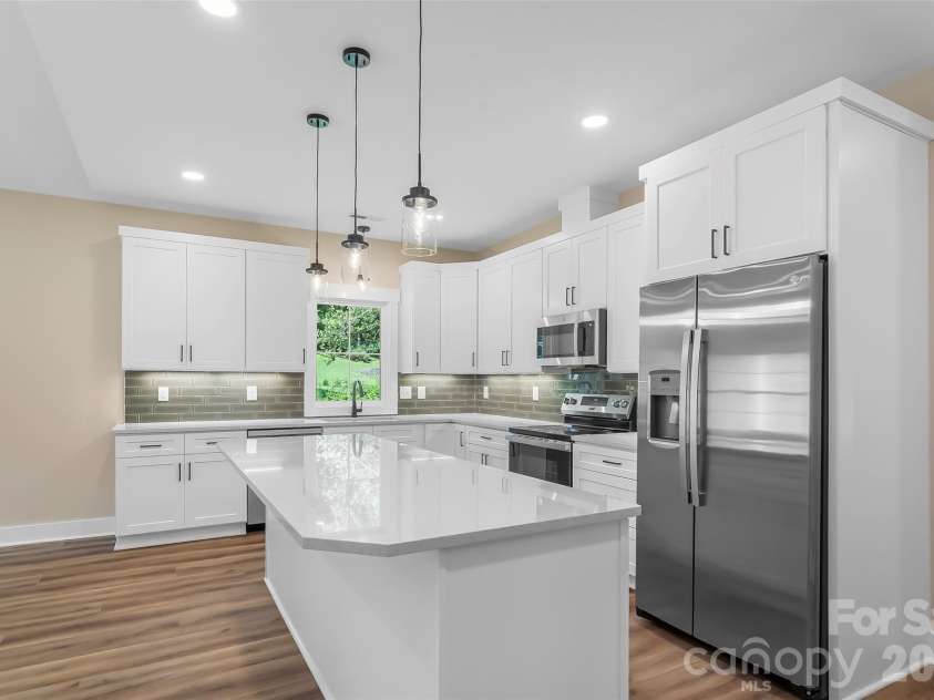 156 Oakdale Drive, Morganton, NC 28655.  MLS# CAR4404974, YatesRealty ID 10960. 