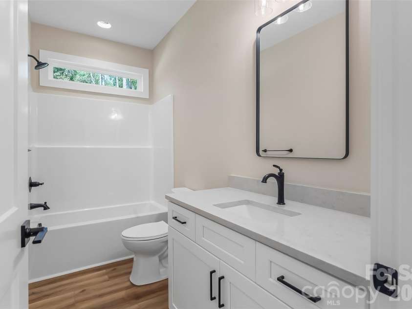 156 Oakdale Drive, Morganton, NC 28655.  MLS# CAR4404974, YatesRealty ID 10960. 
