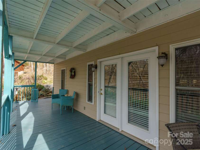 374 Sleepy Hollow Drive, Waynesville, NC 28785.  MLS# CAR4227977, YatesRealty ID 10961. 