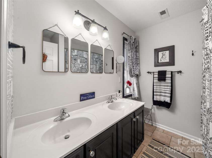 374 Sleepy Hollow Drive, Waynesville, NC 28785.  MLS# CAR4227977, YatesRealty ID 10961. 