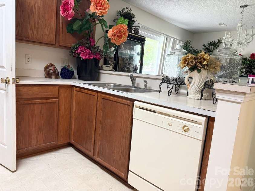 4046 Fairmeadow Drive, Lancaster, SC 29720.  MLS# CAR4369191, YatesRealty ID 10961. 