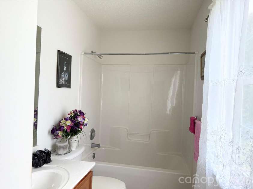 4046 Fairmeadow Drive, Lancaster, SC 29720.  MLS# CAR4369191, YatesRealty ID 10961. 