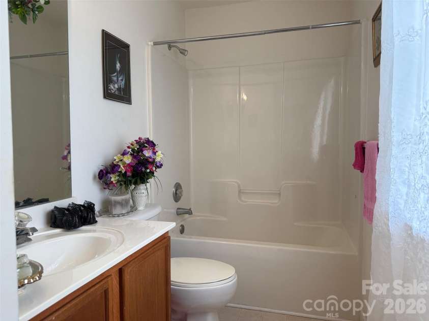 4046 Fairmeadow Drive, Lancaster, SC 29720.  MLS# CAR4369191, YatesRealty ID 10961. 