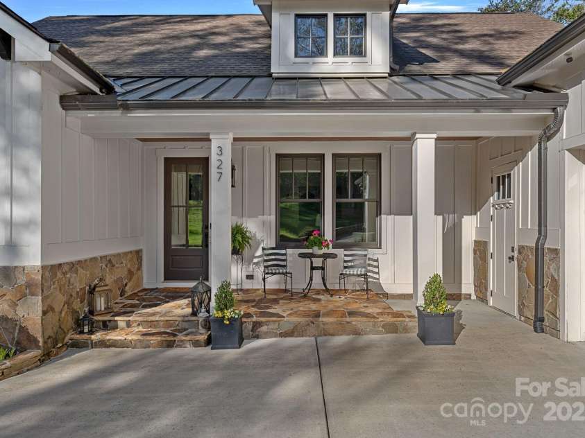 327 Kenway Loop, Mooresville, NC 28117.  MLS# CAR4249879, YatesRealty ID 10962. 