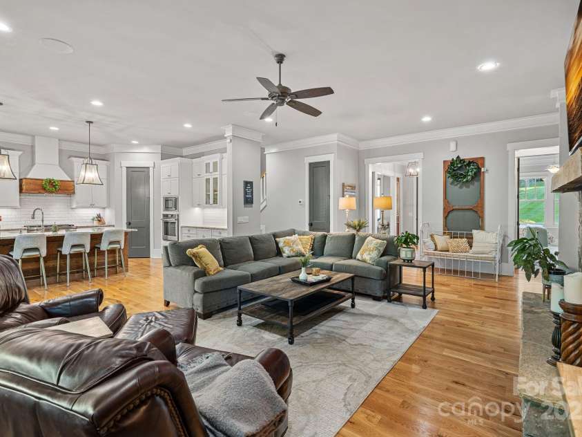327 Kenway Loop, Mooresville, NC 28117.  MLS# CAR4249879, YatesRealty ID 10962. 