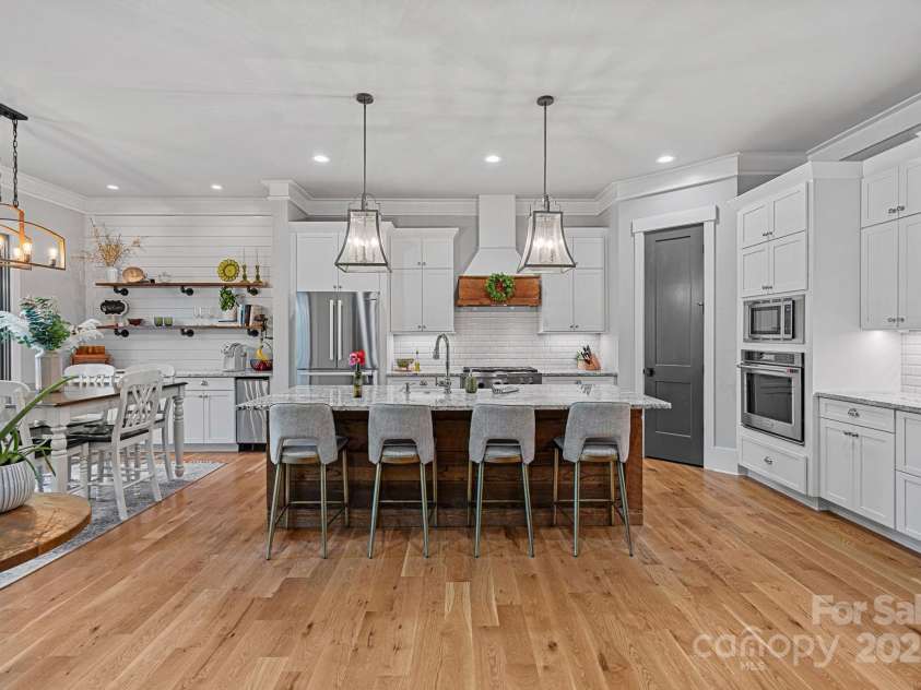 327 Kenway Loop, Mooresville, NC 28117.  MLS# CAR4249879, YatesRealty ID 10962. 