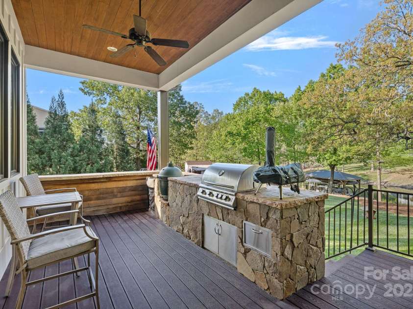 327 Kenway Loop, Mooresville, NC 28117.  MLS# CAR4249879, YatesRealty ID 10962. 