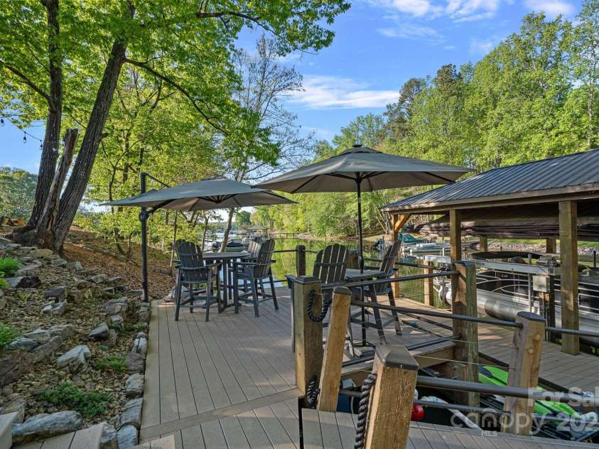 327 Kenway Loop, Mooresville, NC 28117.  MLS# CAR4249879, YatesRealty ID 10962. 