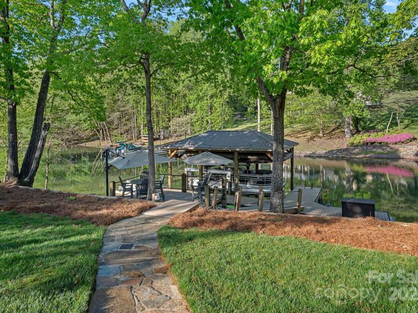 327 Kenway Loop, Mooresville, NC 28117.  MLS# CAR4249879, YatesRealty ID 10962. 